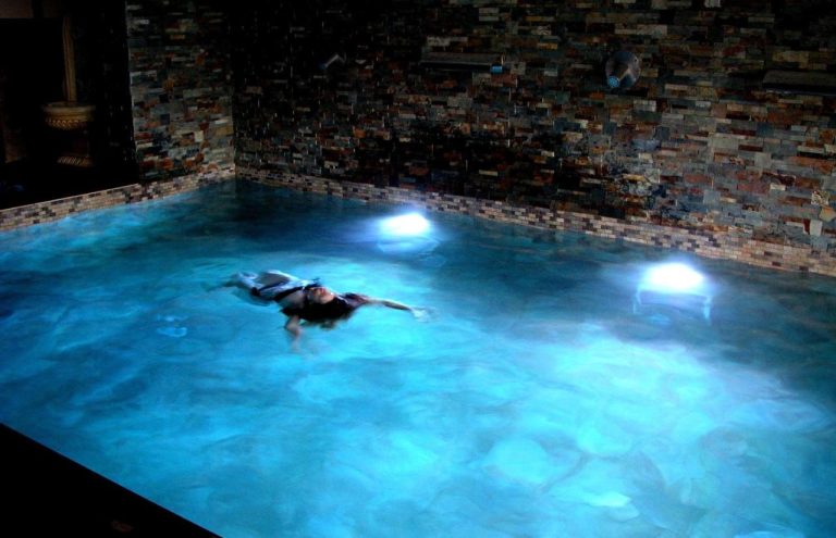 Hotel Rural y SPA Kinedomus Bienestar piscina