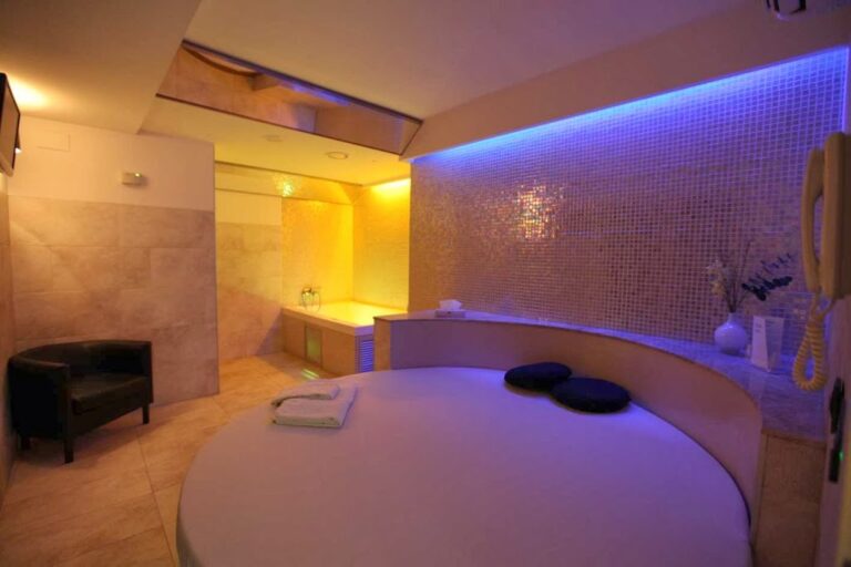 Luxtal barcelona suite