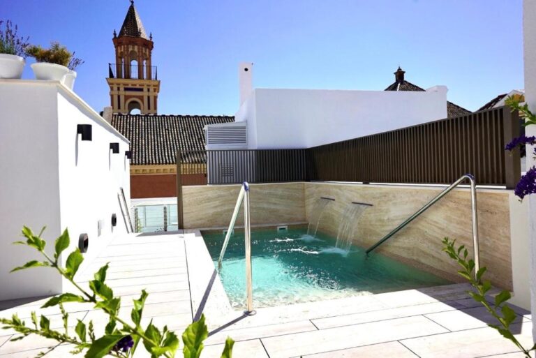 Hotel Amadeus Sevilla piscina