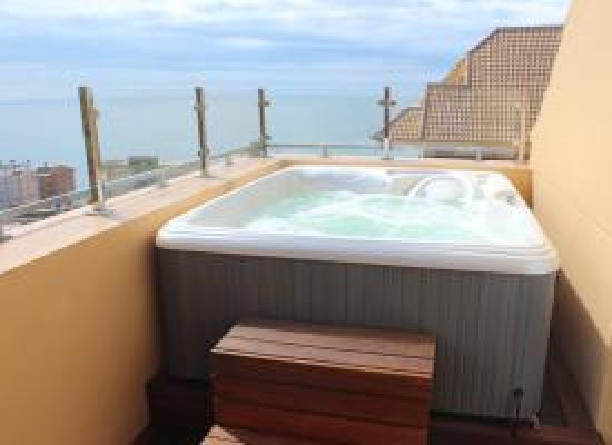 hermosos apartamentos con jacuzzi privado en Fuengirola