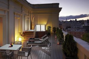Hotel de lujo con jacuzzi en Madrid