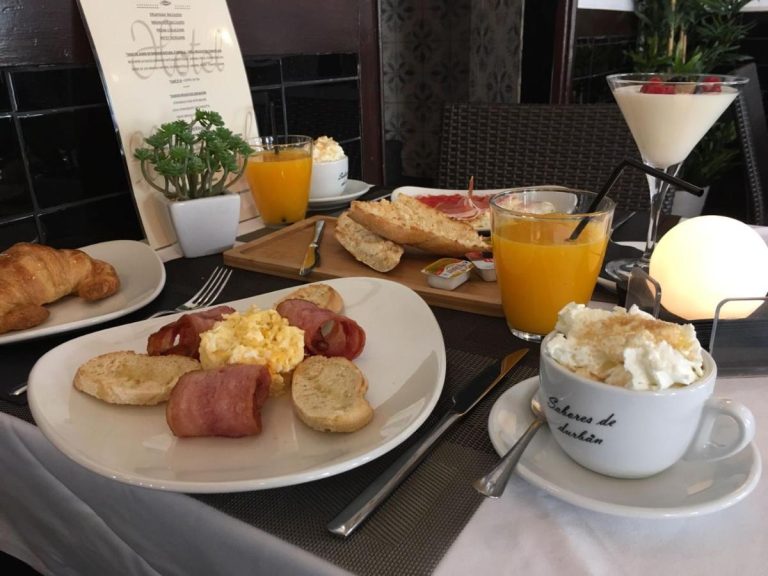 Hotel El Siglo desayuno