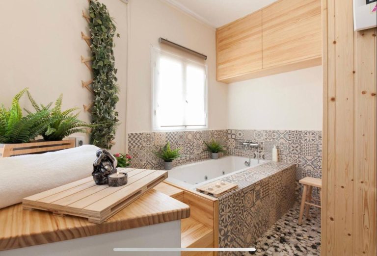 Hoteles con bañera de hidromasaje en Almería