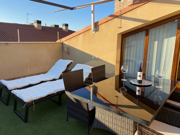 Suite Alcañiz Relax con terraza terraza con hamacas