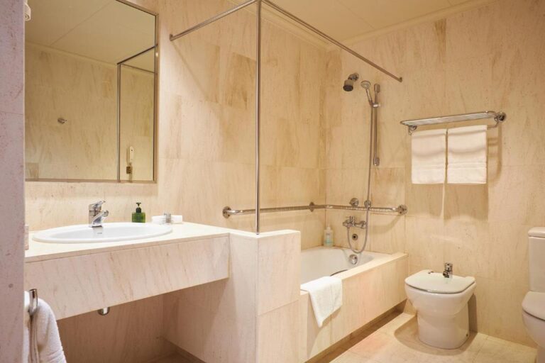 Hoteles con bañera de hidromasaje en tarragona