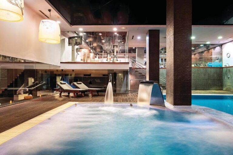 hoteles con bañera de hidromasaje en Madrid