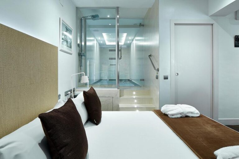 hoteles con piscina privada en Barcelona