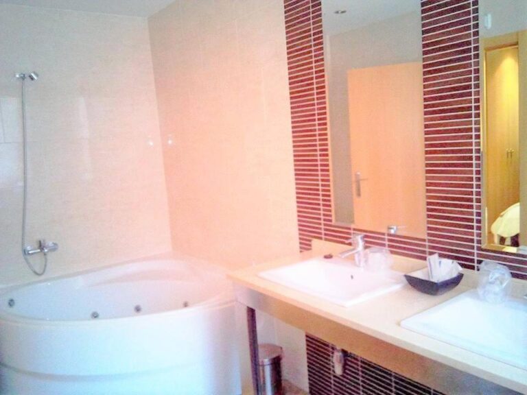 Hoteles con bañera de hidromasaje en ávila