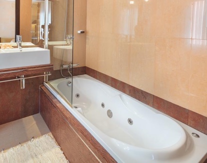 Hoteles con bañera de hidromasaje en Menorca