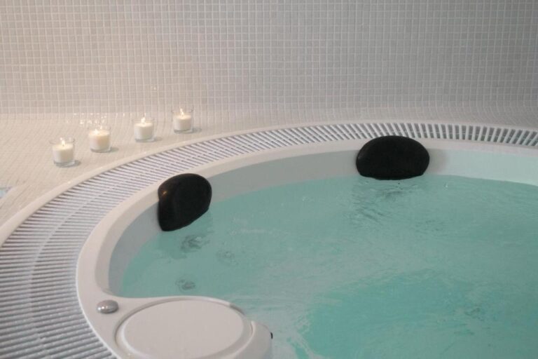 Hoteles con bañera de hidromasaje en Guadalajara
