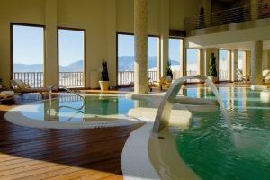 hotel con spa y bañera de hidromasaje privada en Huesca