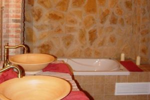 Bañera de hidromasaje en un hotel de Badajoz