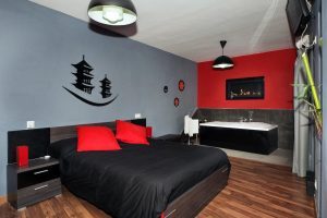 Habitación con jacuzzi privado en Cáceres