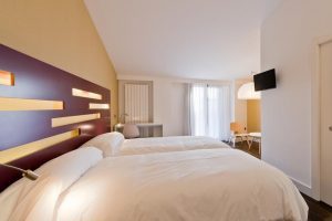 hoteles con bañera de hidromasaje en la habitación en soria