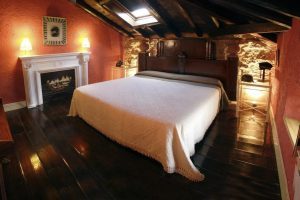 habitaciones con jacuzzi en Soria