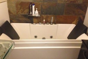 Casa rural con jacuzzi en la habitación en Badajoz