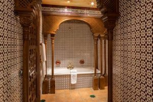 Bañera de hidromasaje en un hotel de Zafra