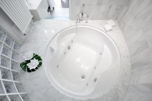 Elegante hotel con bañera de hidromasaje privada en Huesca