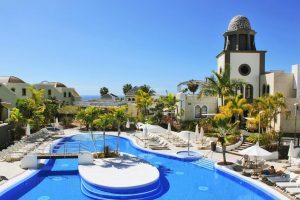 complejo de villas con bañera de hidromasaje privada en el suroeste de Tenerife
